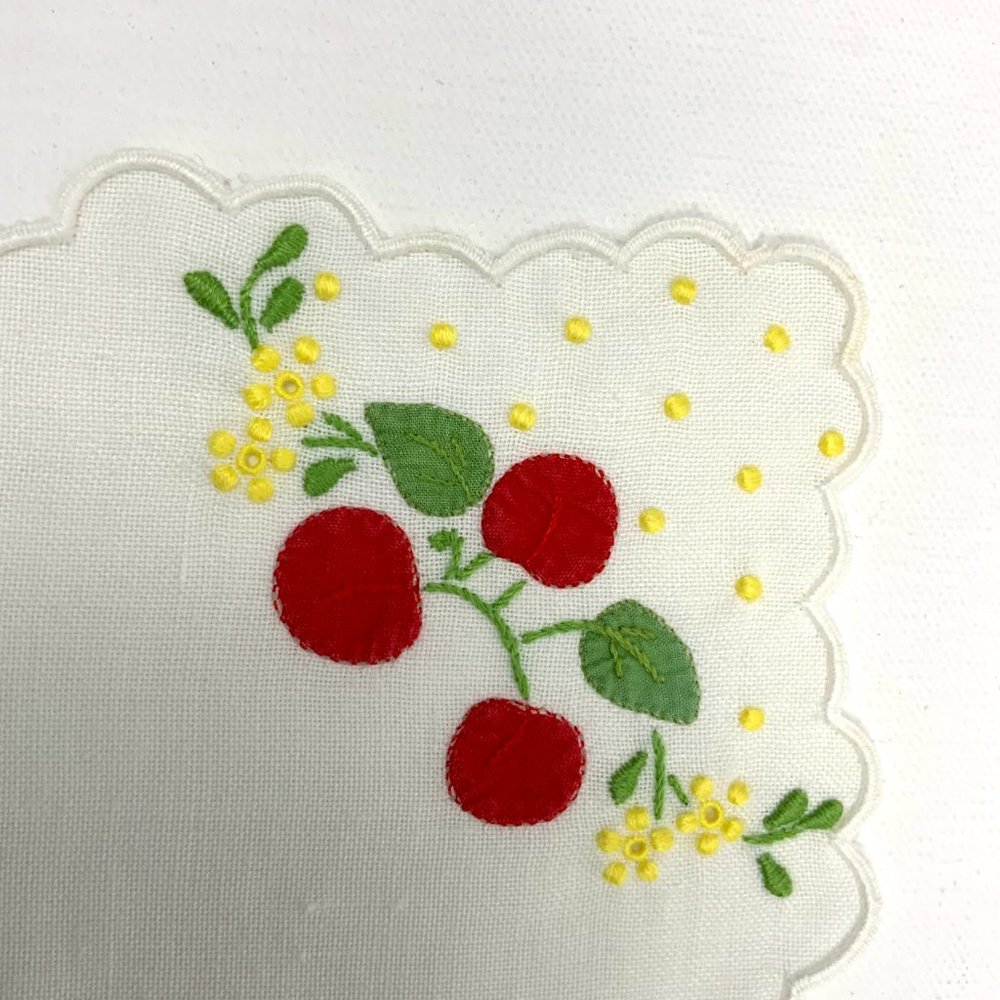 Vintage Bread  Busket  Liner Napkin Red Cherries - Picture 7 of 16